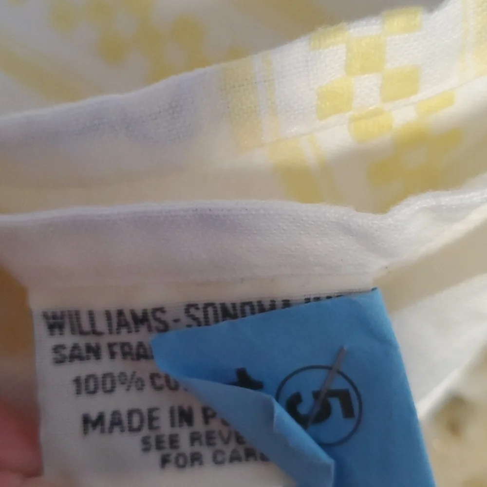 Williams Sonoma Bundle 3 Kitchen Towels Cotton White Embroidered Spotty